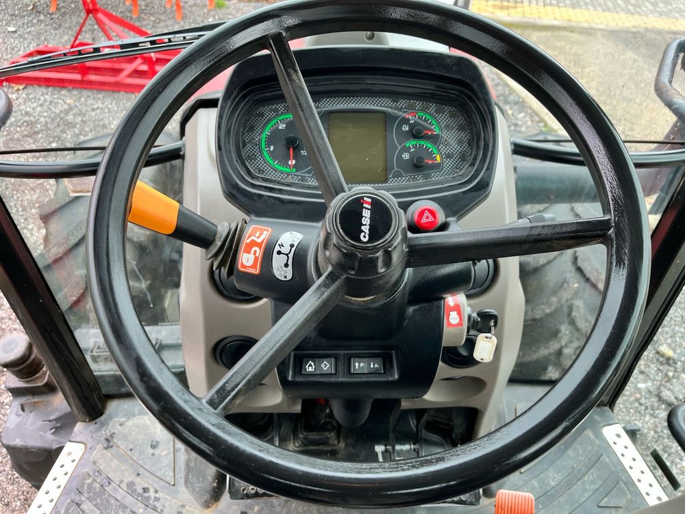 Trator CASE 85C - SEMINOVO