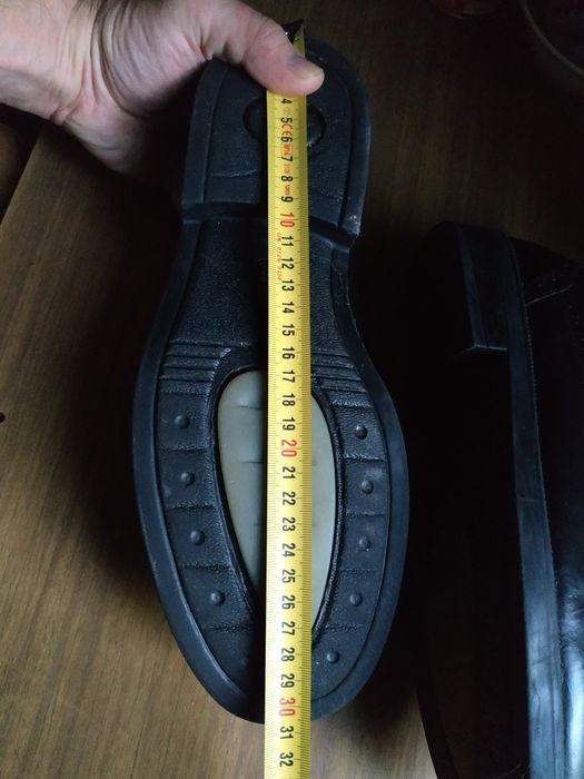 Мужские натур.кожаные, осенние туфли.  45 размер. Стелька 28 см.  Нату