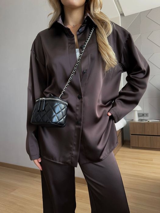 Шовковий костюм