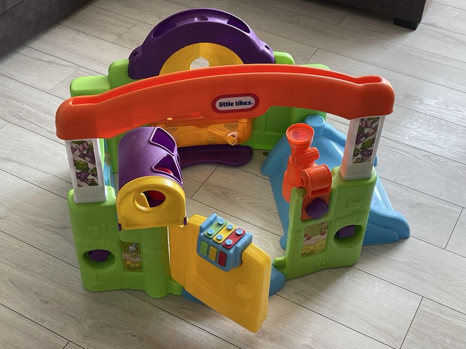 Domek little tikes centrum zabaw