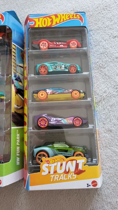 Hot Wheels zestaw 5 samochodzików