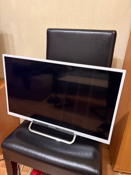 Телевізор Sony KDL-24W605A