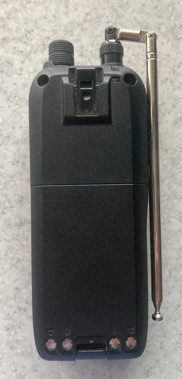 (Ціна 25000 грн.) Радіосканер ICOM IC-R30