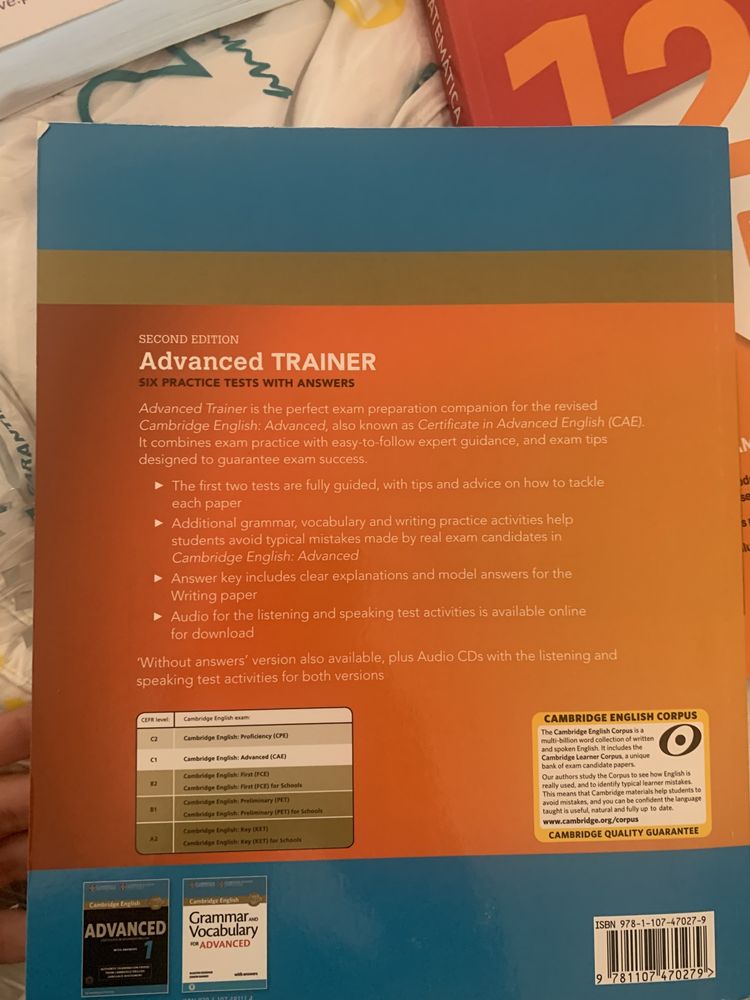 Livro Cambridge -Advance Trainer