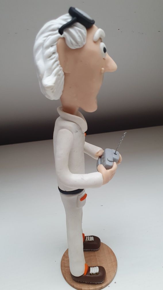 Emmet Brown figurka inspirowana postacią z filmu Powrót do przeszłości