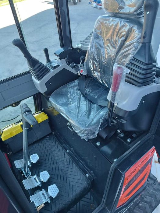 Minikoparka AVATOR SW 18 kabina, klimatyzacja. Nowa !!!