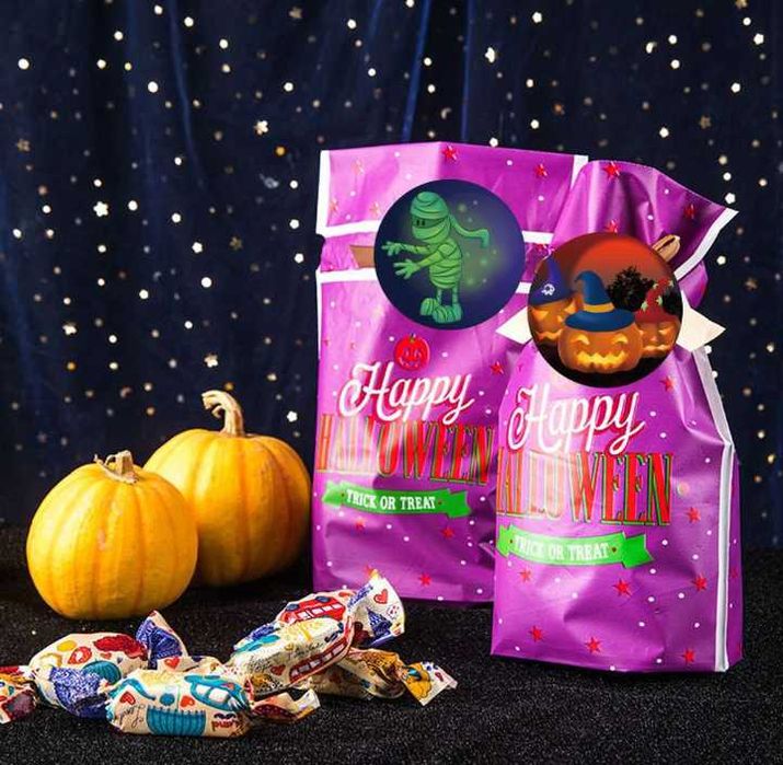 Наклейки декор до свята Хелоувін круглі 500шт самоклеючі в ассорт.