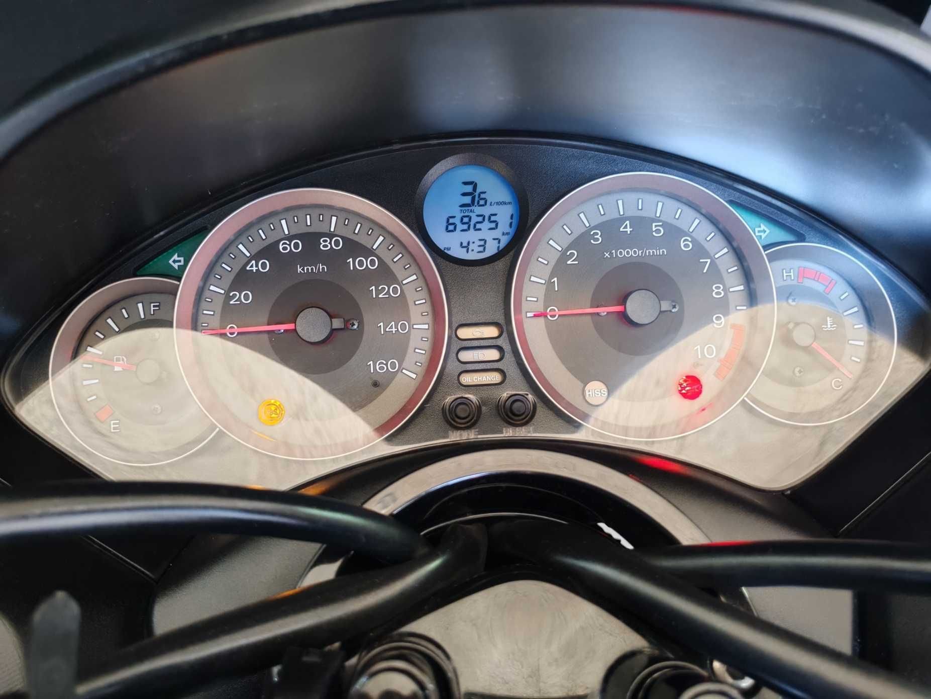 Honda Forza 300 de 2017 em bom estado