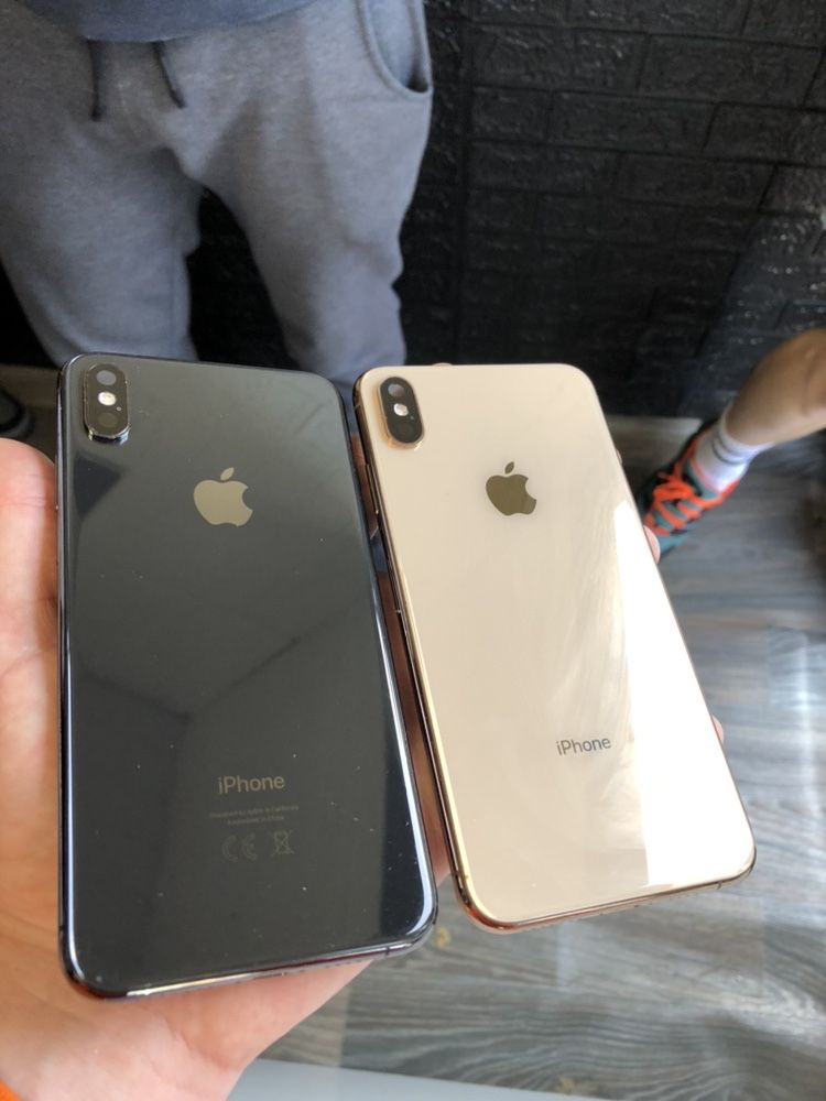 Продам оригинальный корпус в сборе apple iPhone XS Max gold black orig