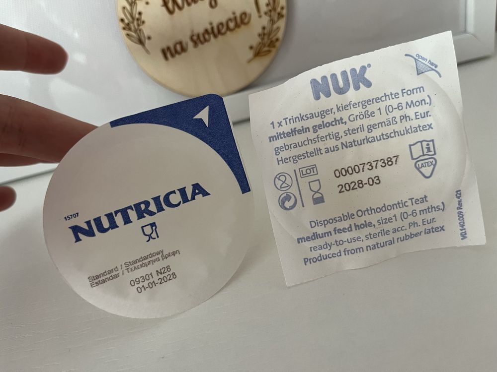 Jednorazowe smoczki do gotowych butelek mleko modyfikowane nuk nutrici