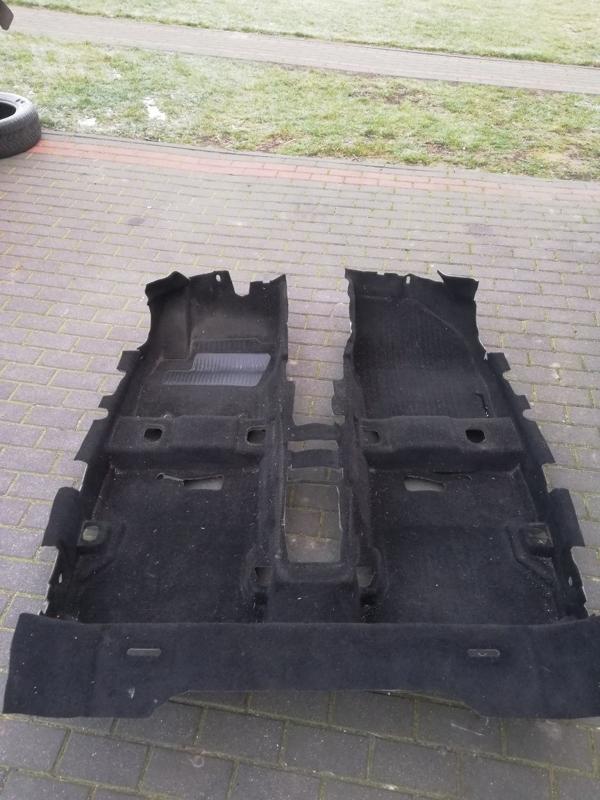 Dywan wykładzina podłogi wnętrza Ford Focus mk2 CC kabriolet cabrio EU