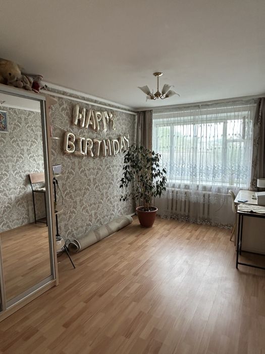 Продаж 3-кімнатної квартири в самому центрі Перемишлян