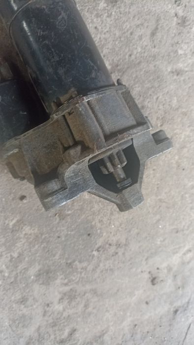 Продам стартер б/у
