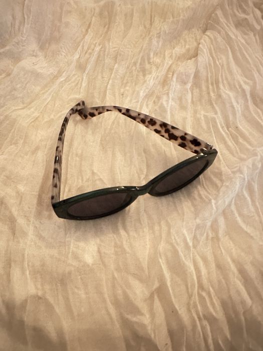 Oculos de sol variados