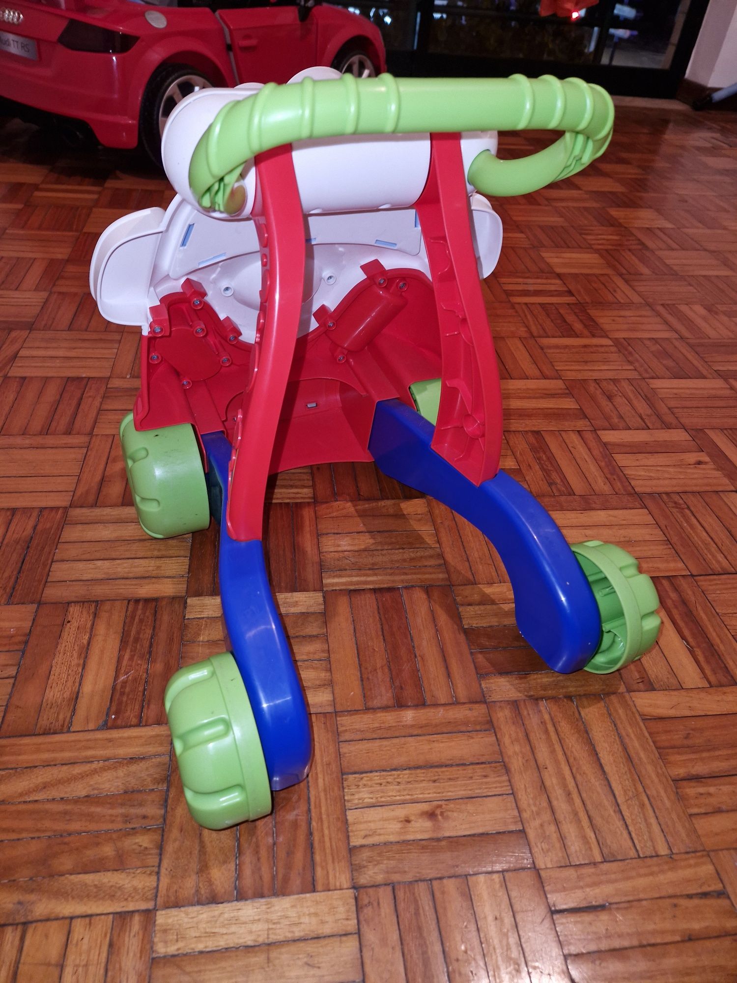 Brinquedo de aprender a andar
