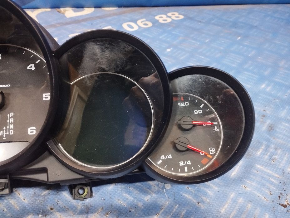 Панель приладова (щиток приладів) Porsche Cayenne 958  Порш Каєн