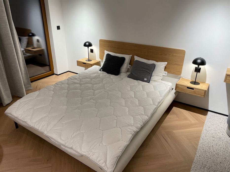 Łóżko tapicerowane bez zagłówka Meya + stelaż (160x200)