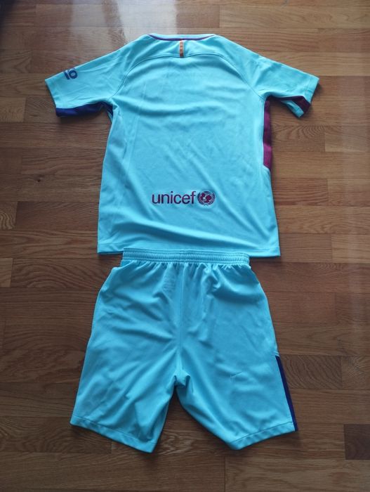 Equipamento Barcelona 12-13 anos