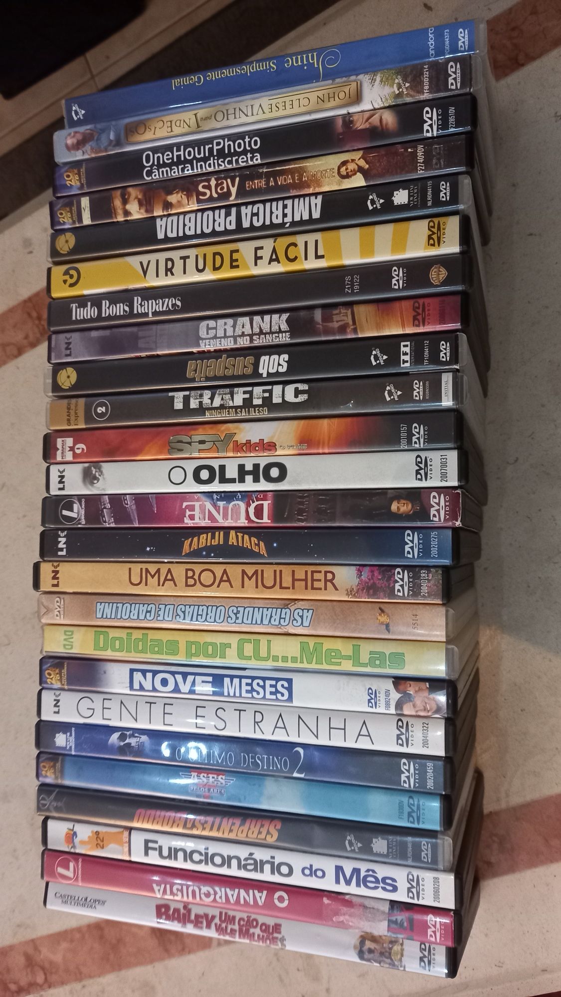 Vendo DVD'S a muito bom preço