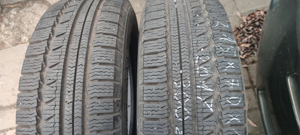 opony zima BUS 215x70x15C NOKIAN 2szt 2017r 300zł