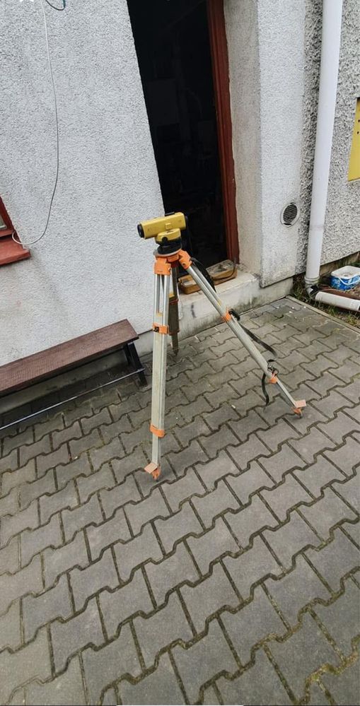 Niwelator optyczny Topcon AT-22