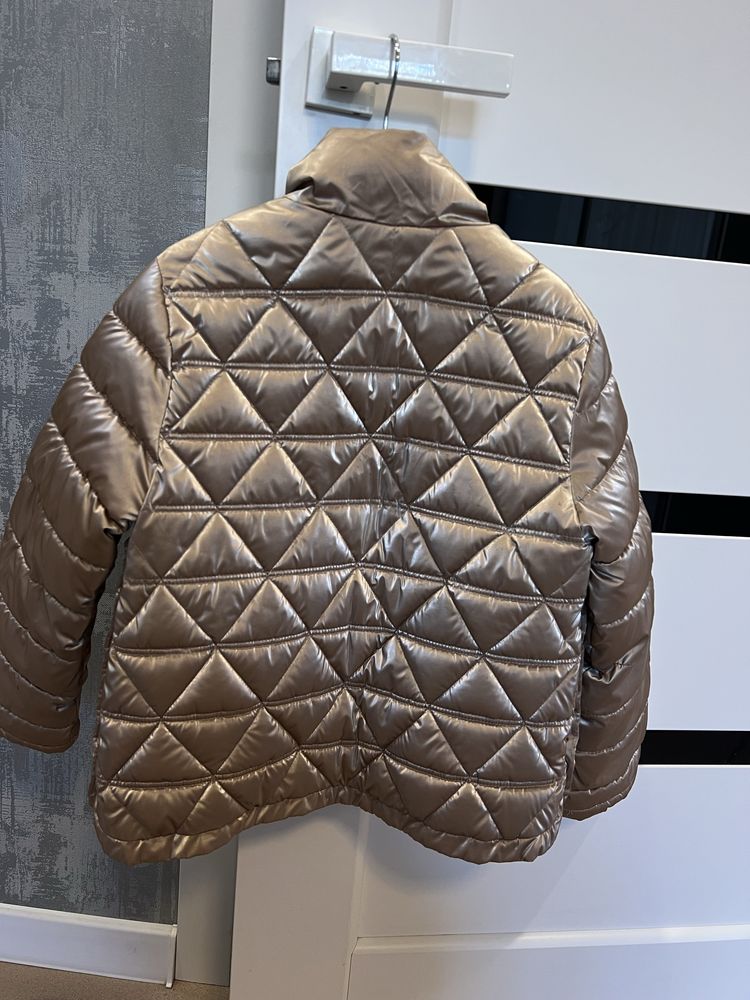Курточка Zara 128 р.