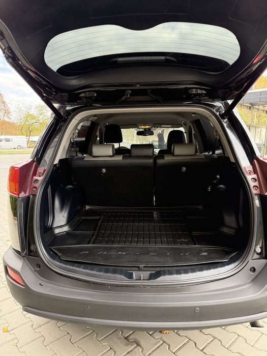 Toyota Rav 4 2.2 2013