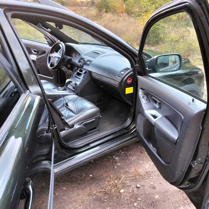 Volvo XC90 Executive 2.4 дизель для ЗСУ