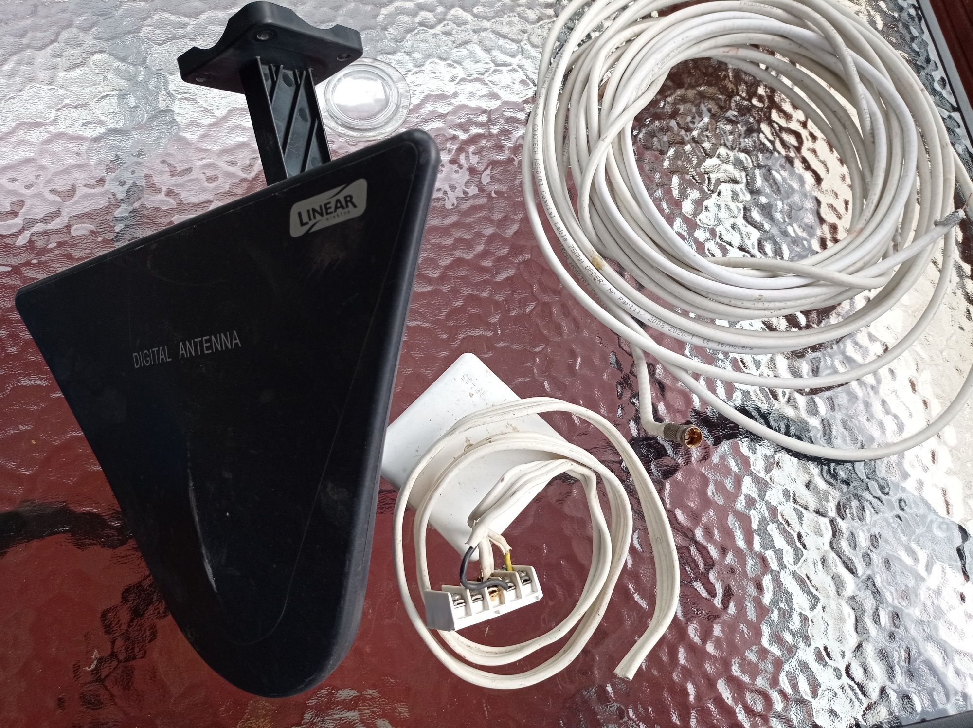Antena zewnętrzna TV DVB-T/T2 AKTYWNA A-80 LINEAR
