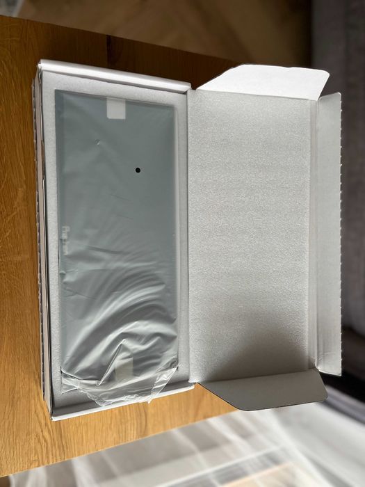 Przenośny ekran dotykowy 12,3