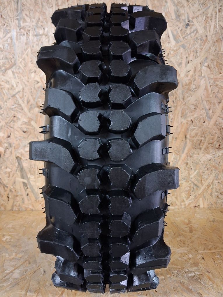 Opony terenowe 215 70 R15 Simex