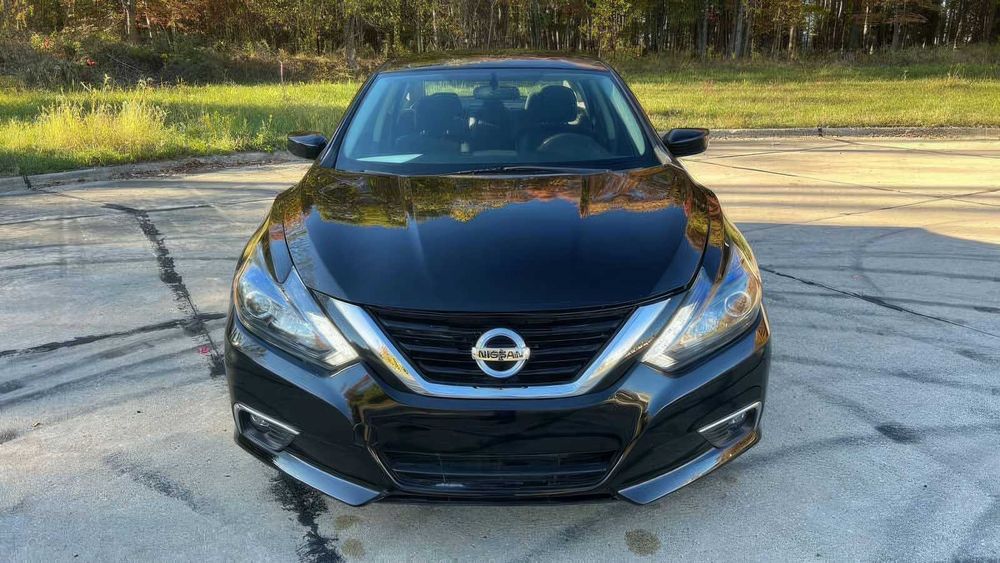 Nissan Altima      2017