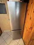 Lodówka srebrna inox amica 168x 54 x 56.5