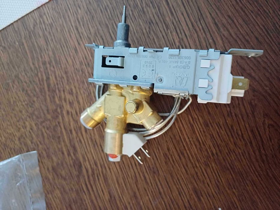 Zawór gazowy lodówka DOMETIC / ELECTROLUX przyczepa kempingowa, kamper