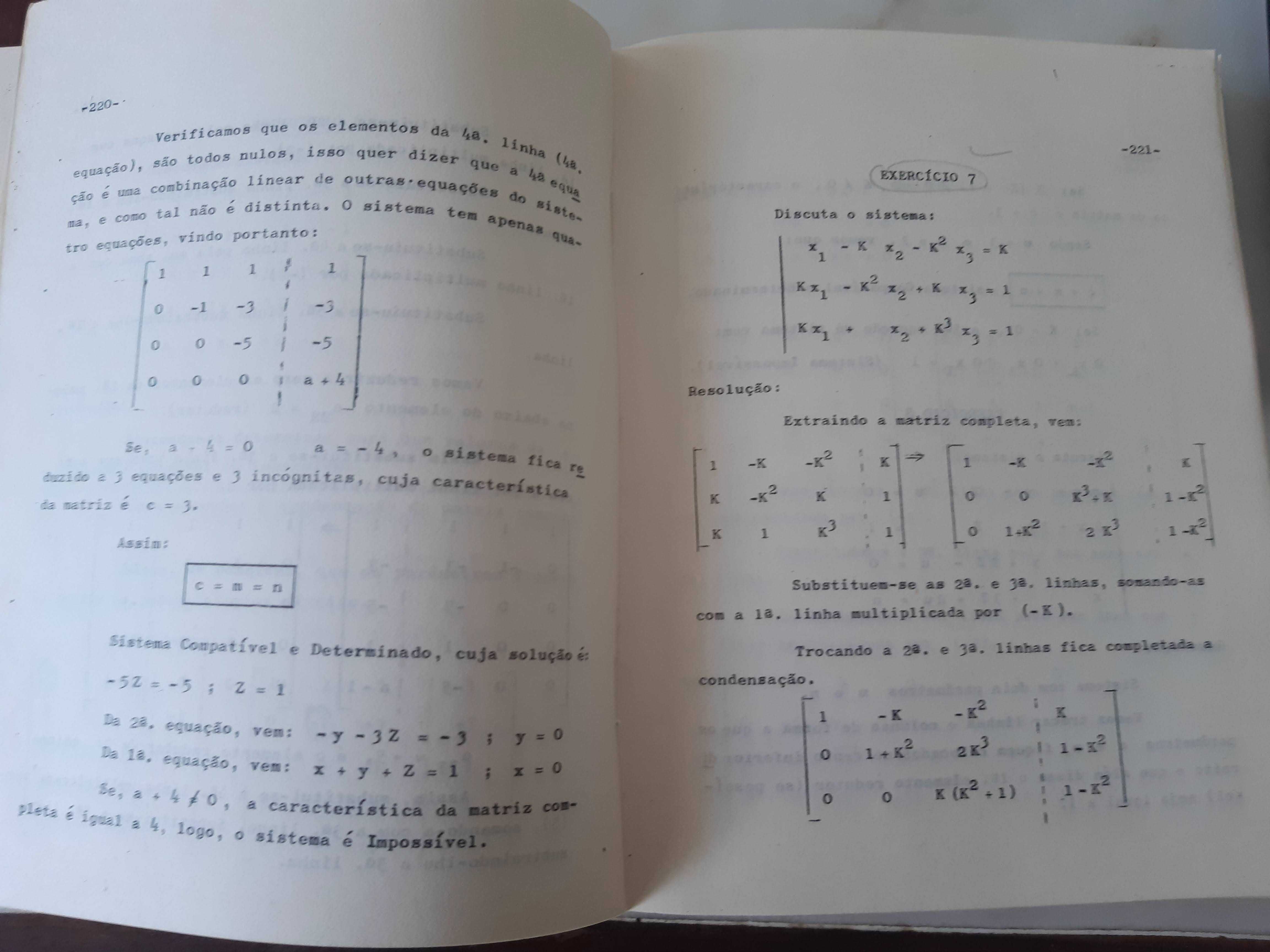 Livro "Sebenta de Matemáticas Gerais -Álgebra Linear",excelente estado