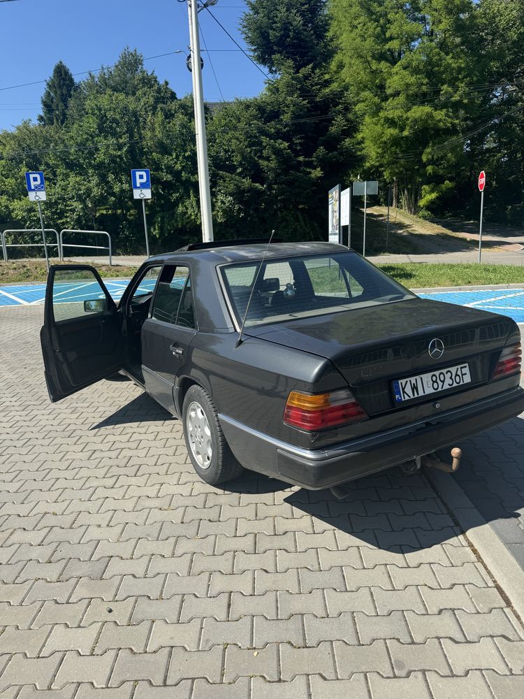 Mercedes W124 2.0B