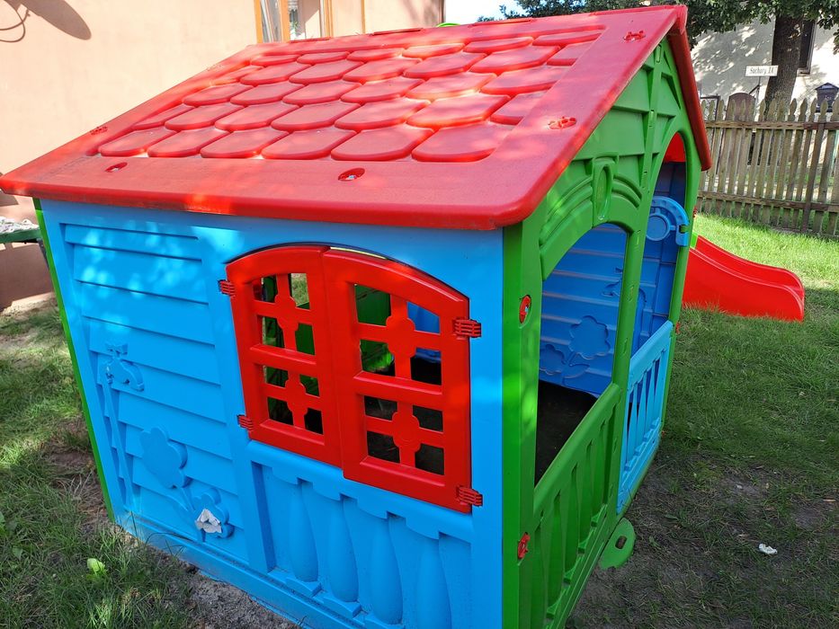 Domek plastikowy dla dzieci