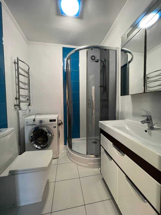 3 кімнатна квартира в центрі міста / Постанови та Програми