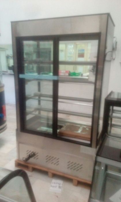 Vitrine Refrigerada Expositora NOVA