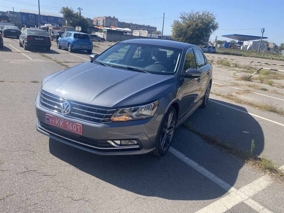 Volkswagen Passat B8 2017р