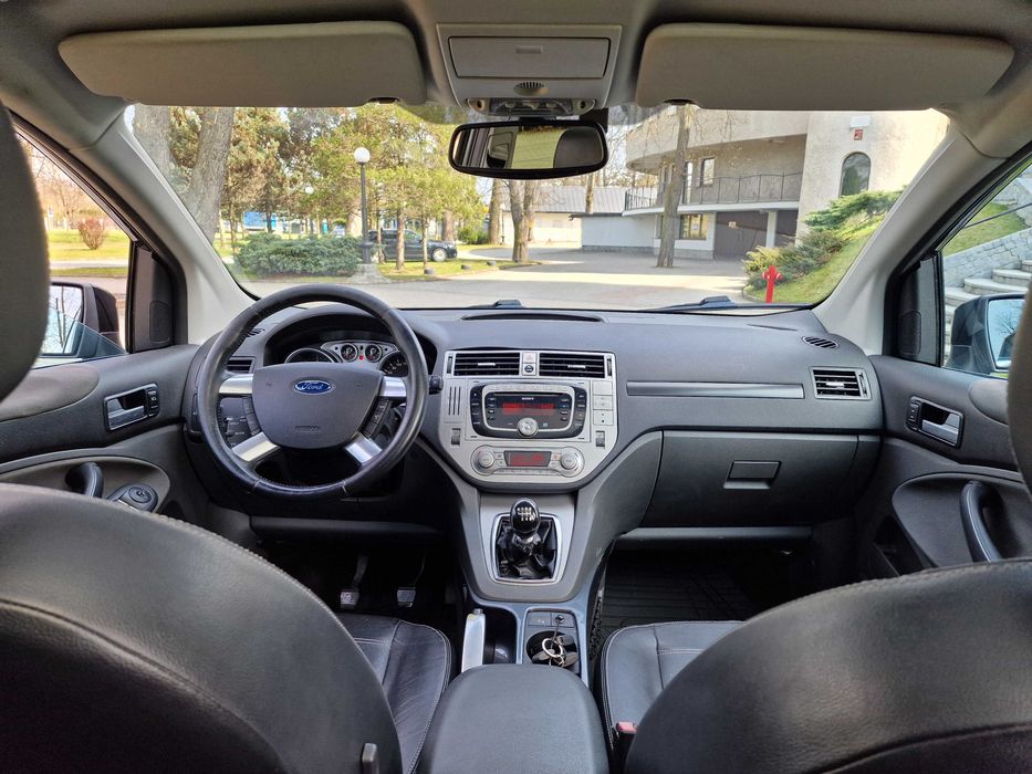 Ford Kuga 2.0 TDCi*140 Ps*4x4 AWD*Niski przebieg*Panorama*Skóry