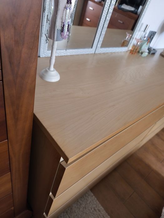 Cómoda Malm do IKEA com 6 gavetas