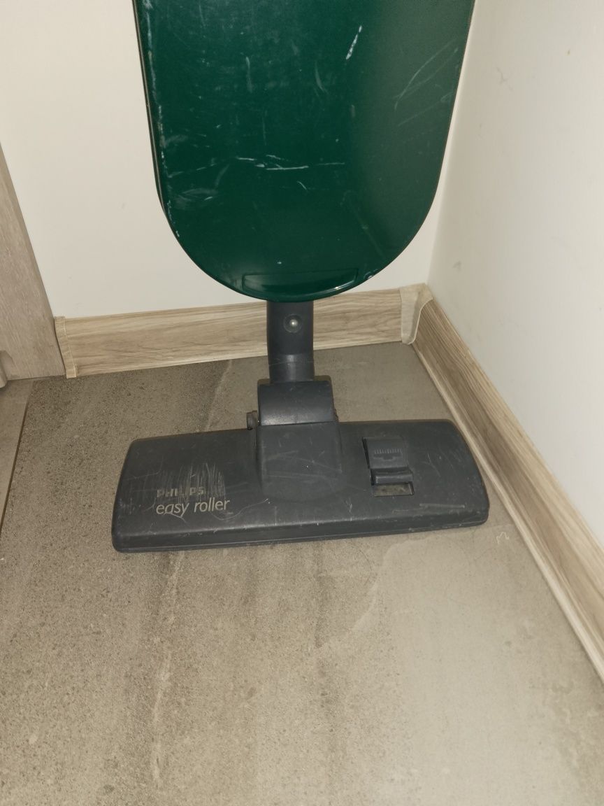 Mocny Odkurzacz rolkowy domowy hotelowy PHILIPS Compact 850