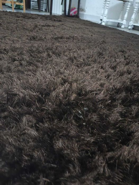 Tapete  shaggy em muito bom estado