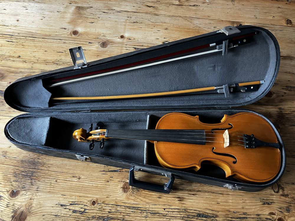 Stare skrzypce po remoncie, model STRADIVARIUS ANNO 1700 made in USSR