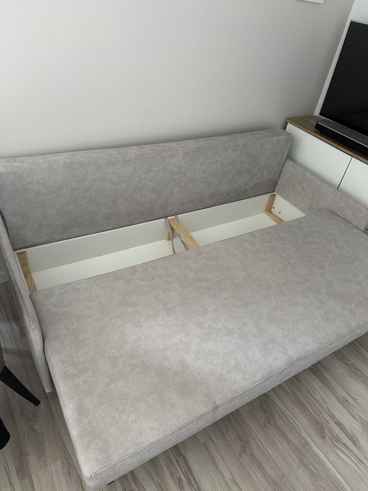 Rozkładana sofa, Wysoka