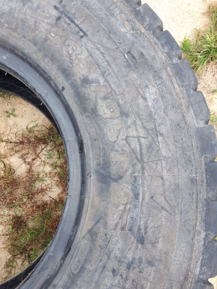 Opona 385/95 R - 25 (14.00 25) MICHELIN Powierzchownie pęknięta