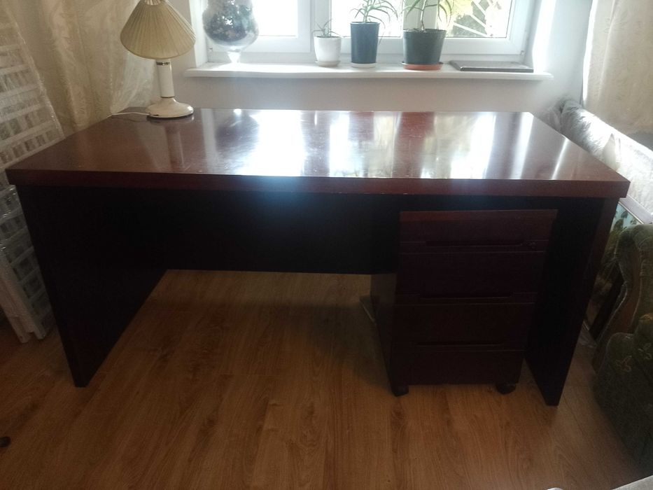 Biurko z szufladami 160x80cm