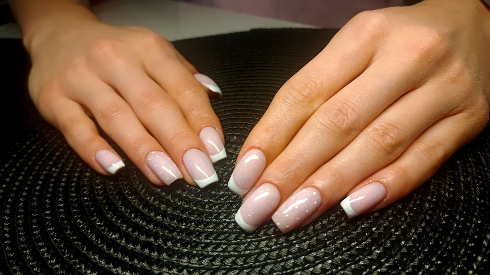 Paznokcie z dojazdem - Hybryda/Przedłużenie/Henna