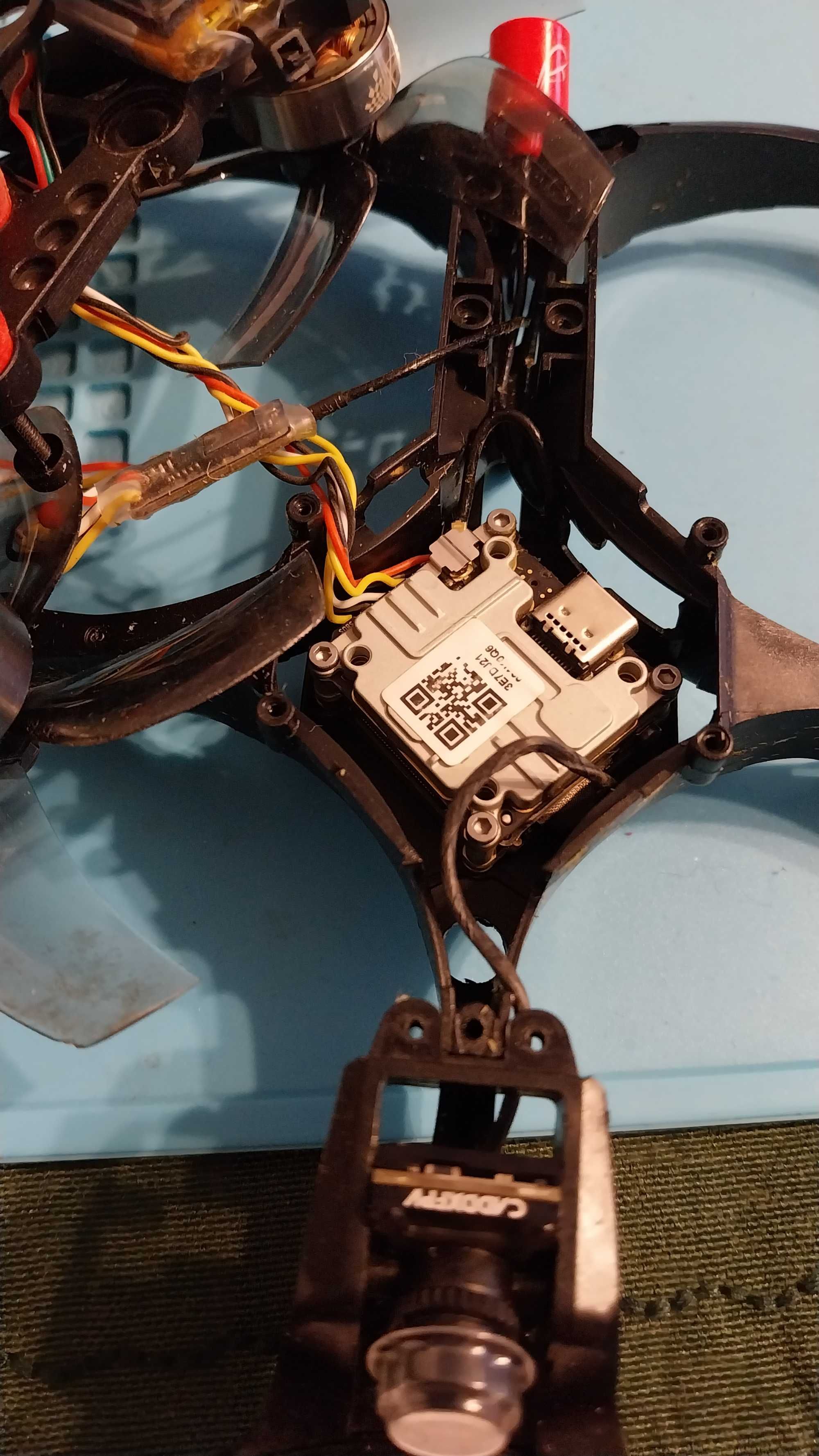 Dron FPV BETAFPV Pavo 30 z kamerą Nebula Nano Pro i zapasową ramą
